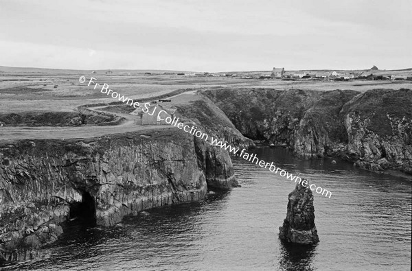 MALINBEG HARBOUR AND VILLAGE